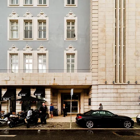 Whome Riverside Flat Steps From Attractions Апартаменты *