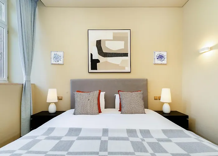 Whome Riverside Flat Steps From Attractions * 리스본